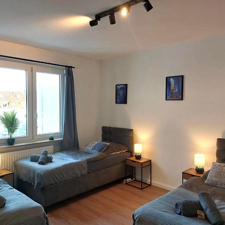 Rtr Essen - Fuer Bis Zu 8 Personen - Voll Ausgestattet - Zentral Limbecker Platz - Messe - Uniklinikum - Smart Tv - Modern 아파트 외부 사진