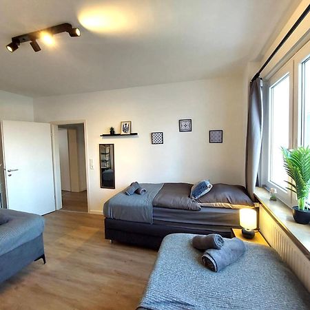Rtr Essen - Fuer Bis Zu 8 Personen - Voll Ausgestattet - Zentral Limbecker Platz - Messe - Uniklinikum - Smart Tv - Modern 아파트 외부 사진