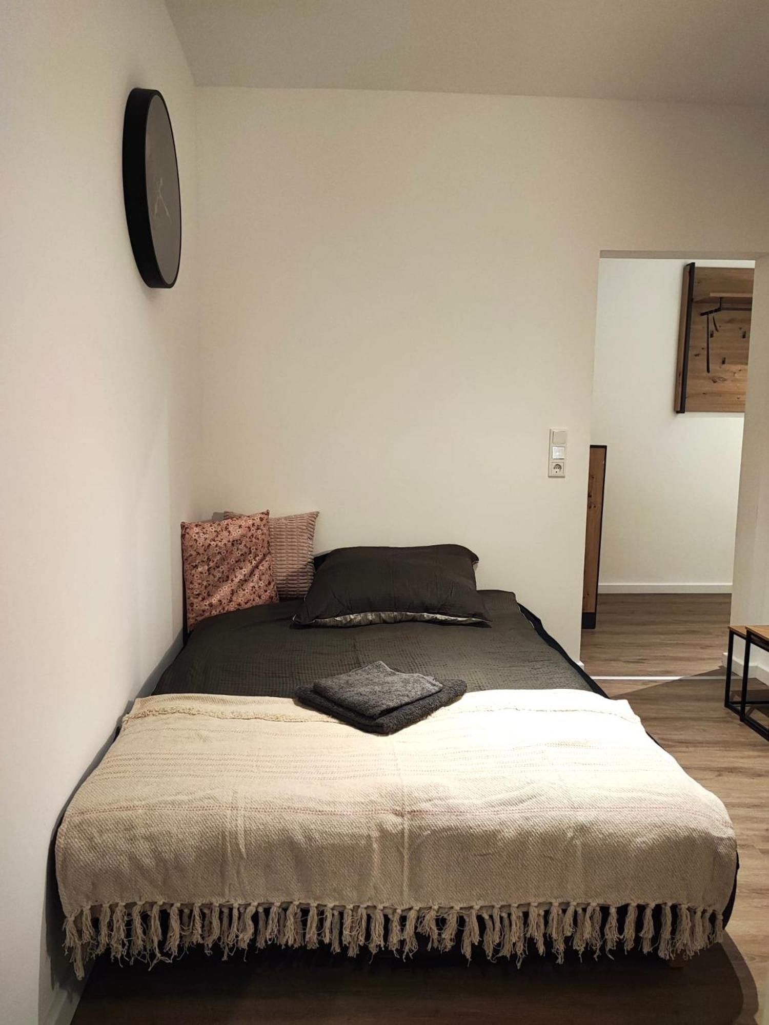Rtr Essen - Fuer Bis Zu 8 Personen - Voll Ausgestattet - Zentral Limbecker Platz - Messe - Uniklinikum - Smart Tv - Modern 아파트 외부 사진