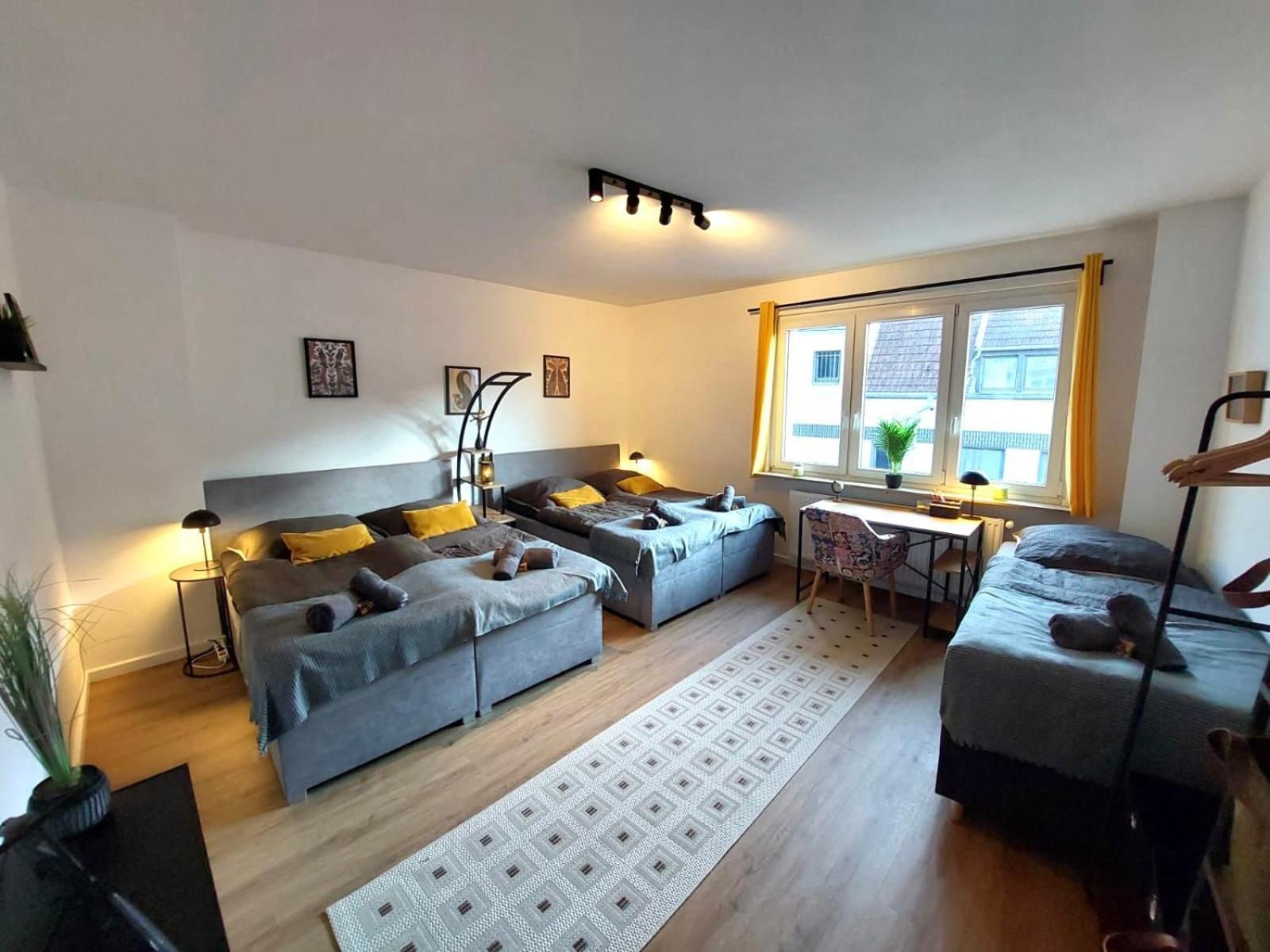 Rtr Essen - Fuer Bis Zu 8 Personen - Voll Ausgestattet - Zentral Limbecker Platz - Messe - Uniklinikum - Smart Tv - Modern 아파트 외부 사진